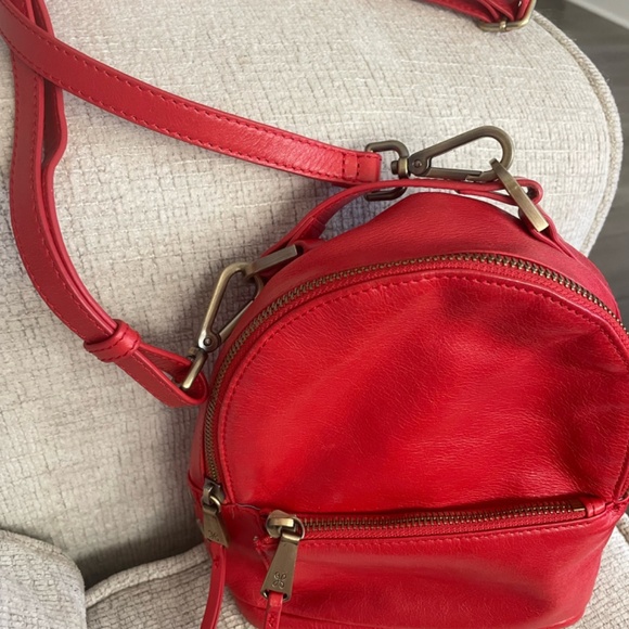 Hobo backpack or crossbody - Picture 2 of 8